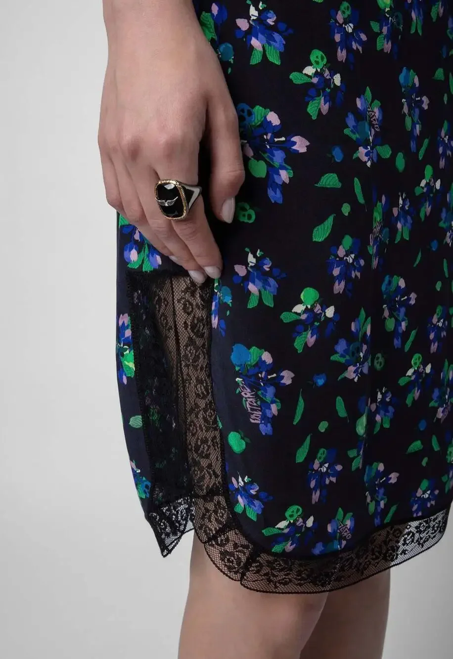 Zadig & Voltaire Jozy Floral Print Silk Skirt with Lace Trim size 42  L /XL new!